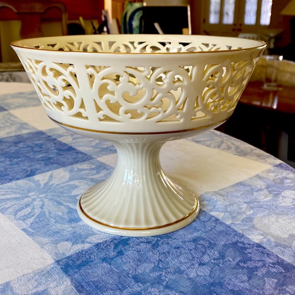 Lenox Other - Exquisite Footed Centerpiece from Lenox Tracery Collection